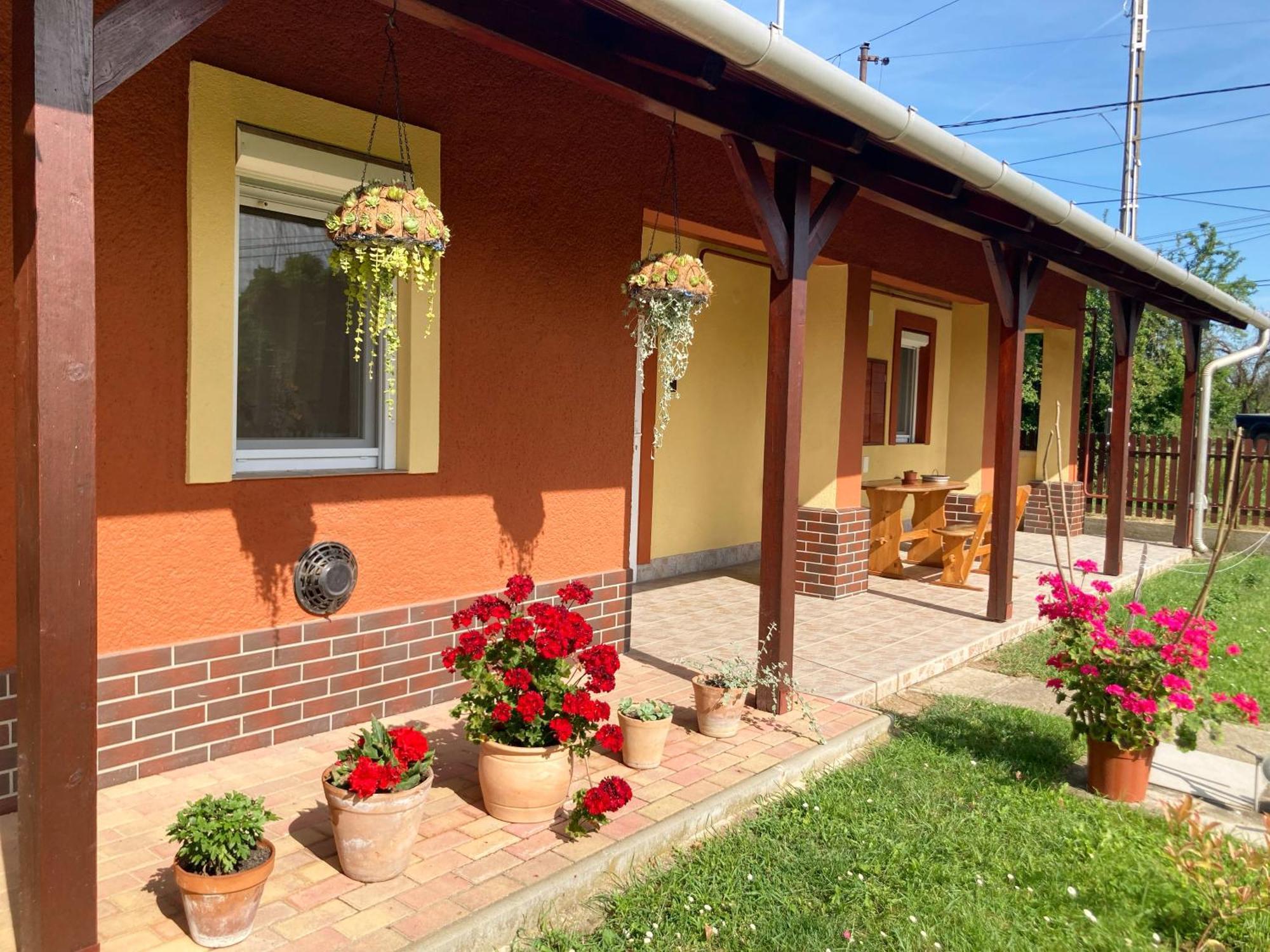 Tiszavirag Vendeghaz Apartment Tiszacsege Exterior photo